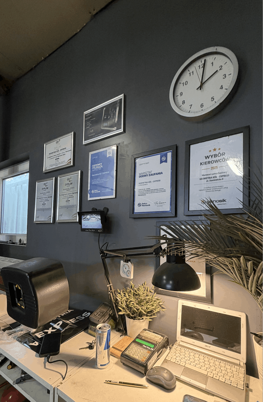 Geometria kol Wroclaw Kontakt